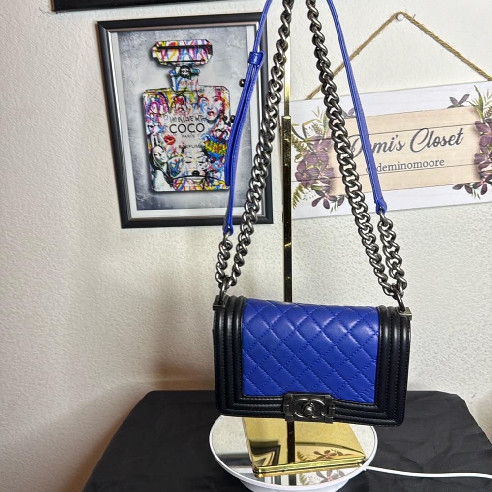 CHANEL  Small Boy Bag
